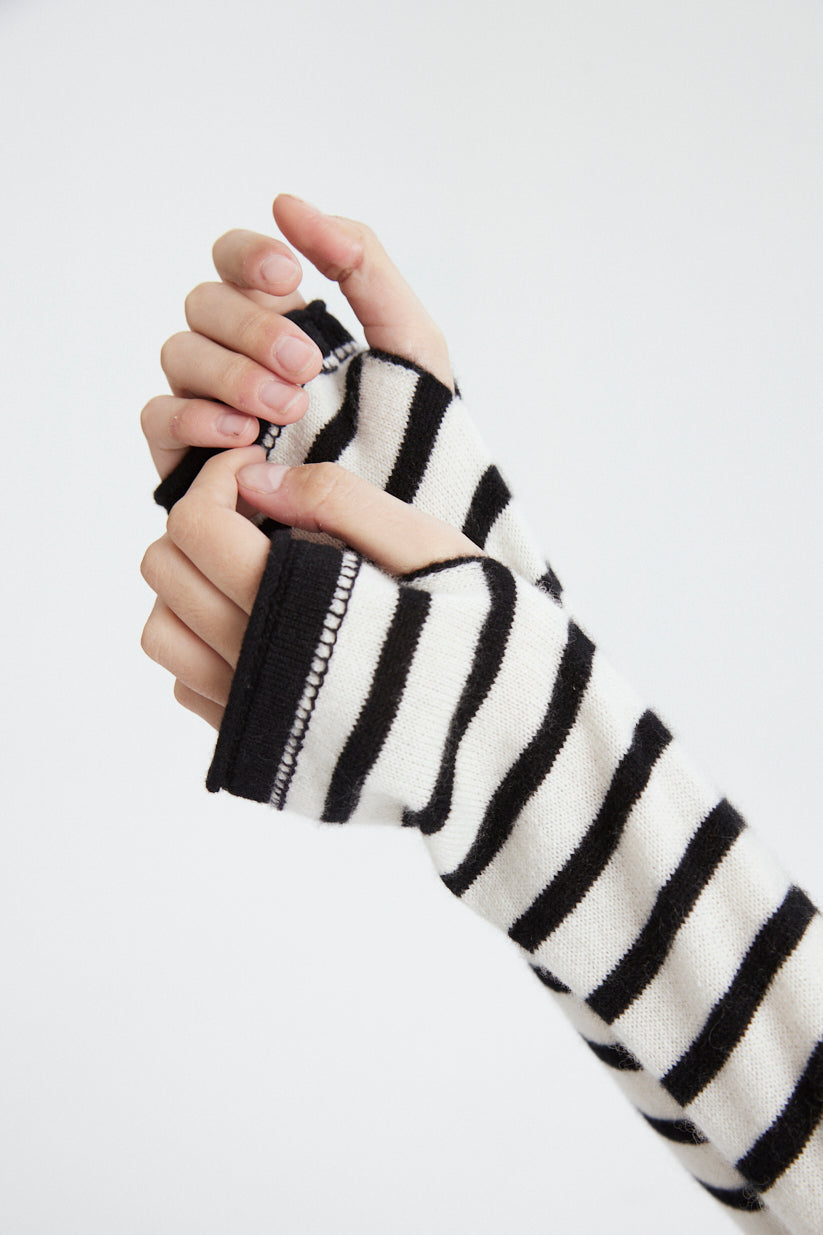 Anise Cashmere sweater Black and White
